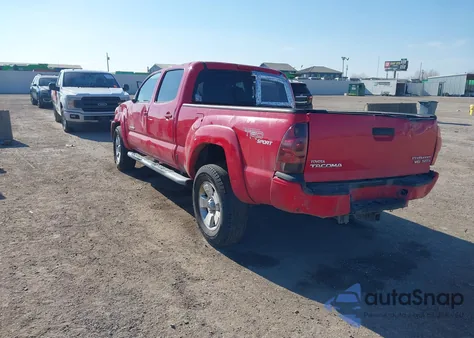 2006 Toyota Tacoma Prerunner V6 z USA, uszkodzony, nr VIN 3TMKU72N46M009773